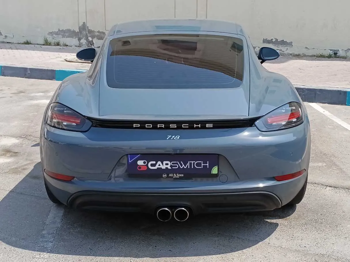 Car image 6