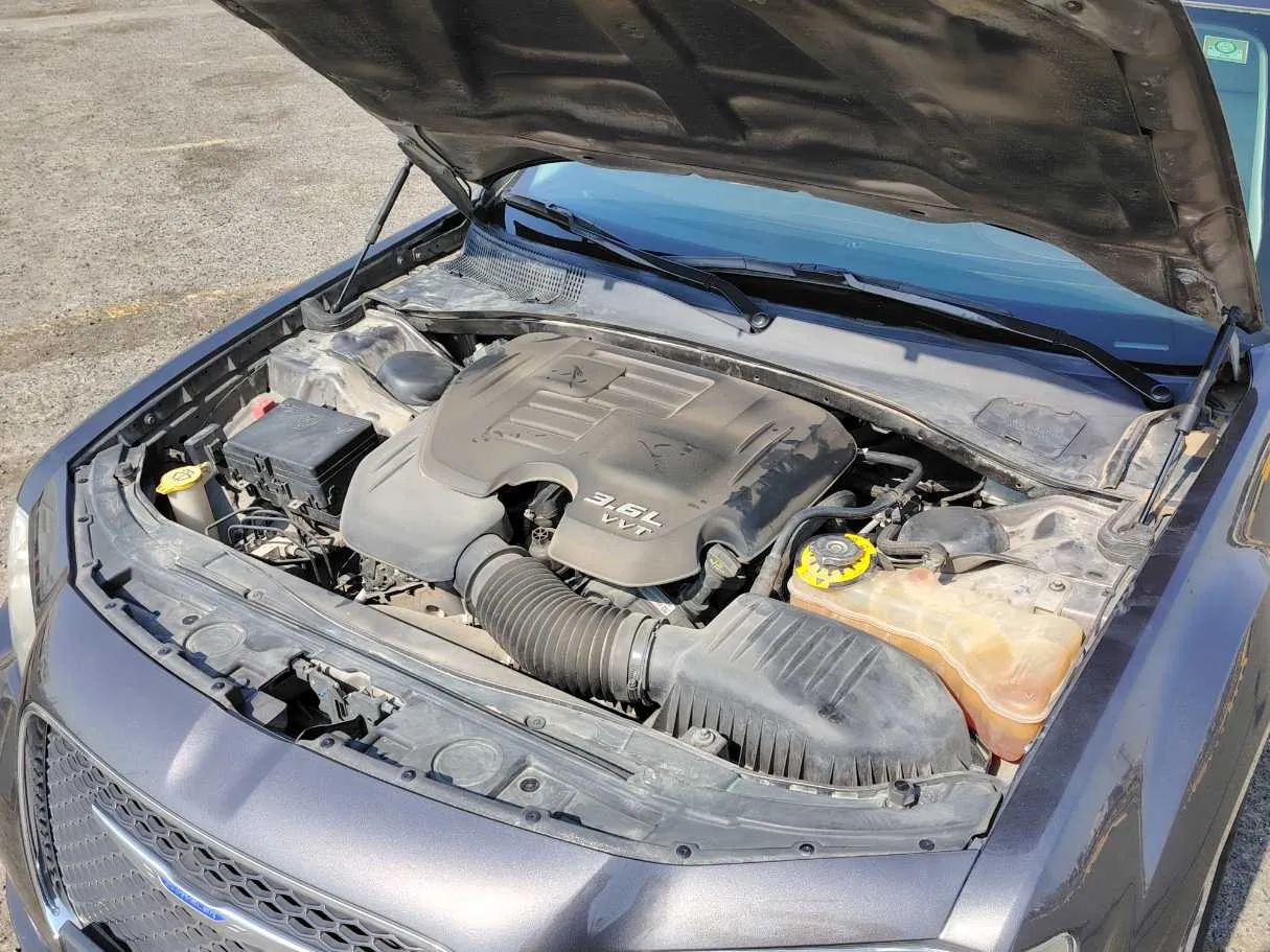 Car image 38