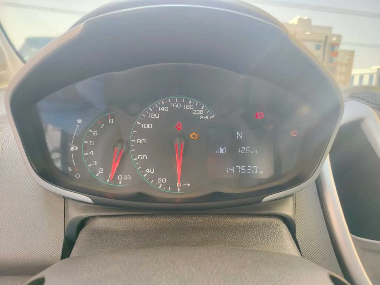 Car image 28