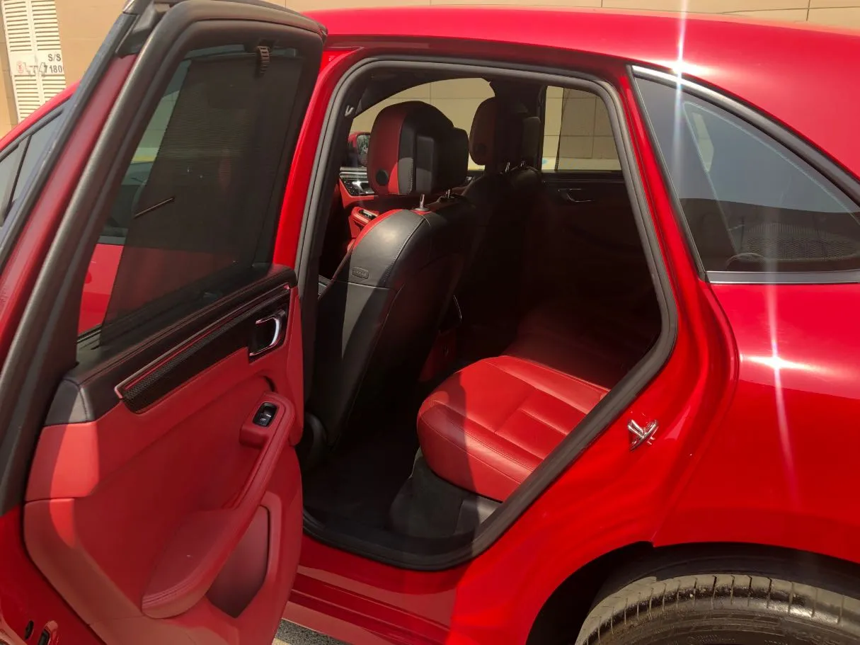 Car image 21