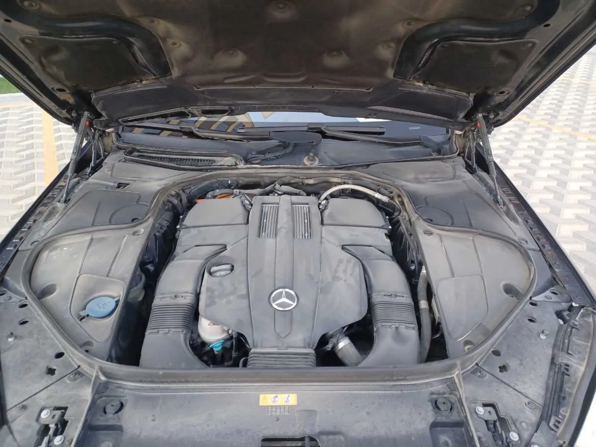 Car image 25