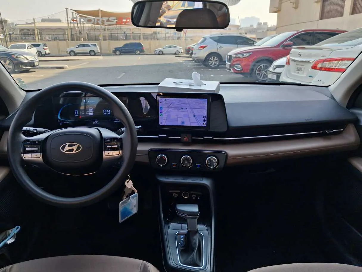 Car image 17