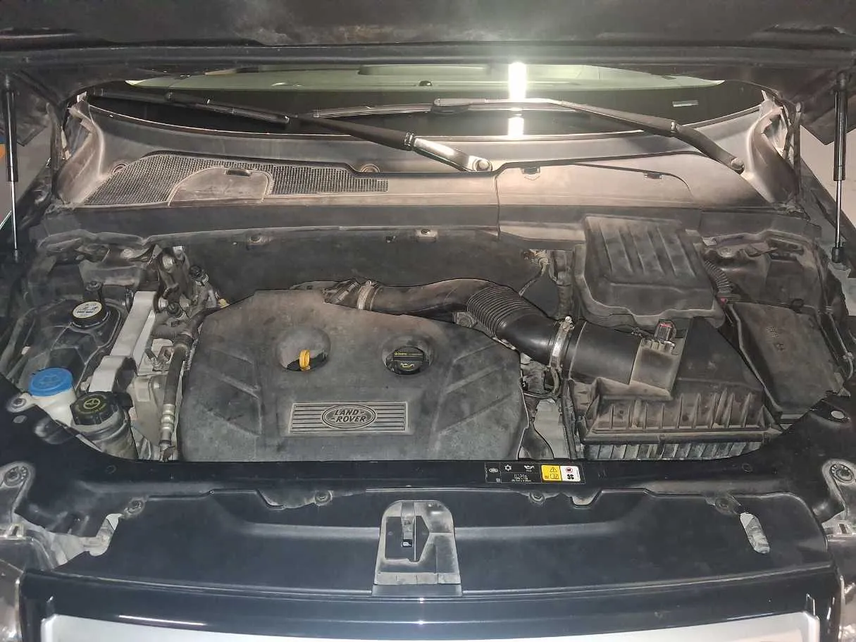 Car image 22