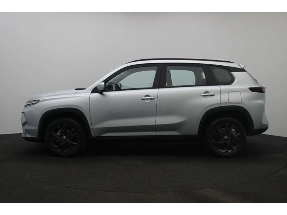 Car image 3