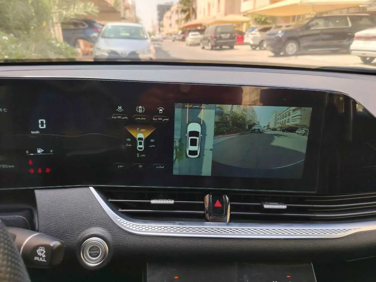 Car image 32