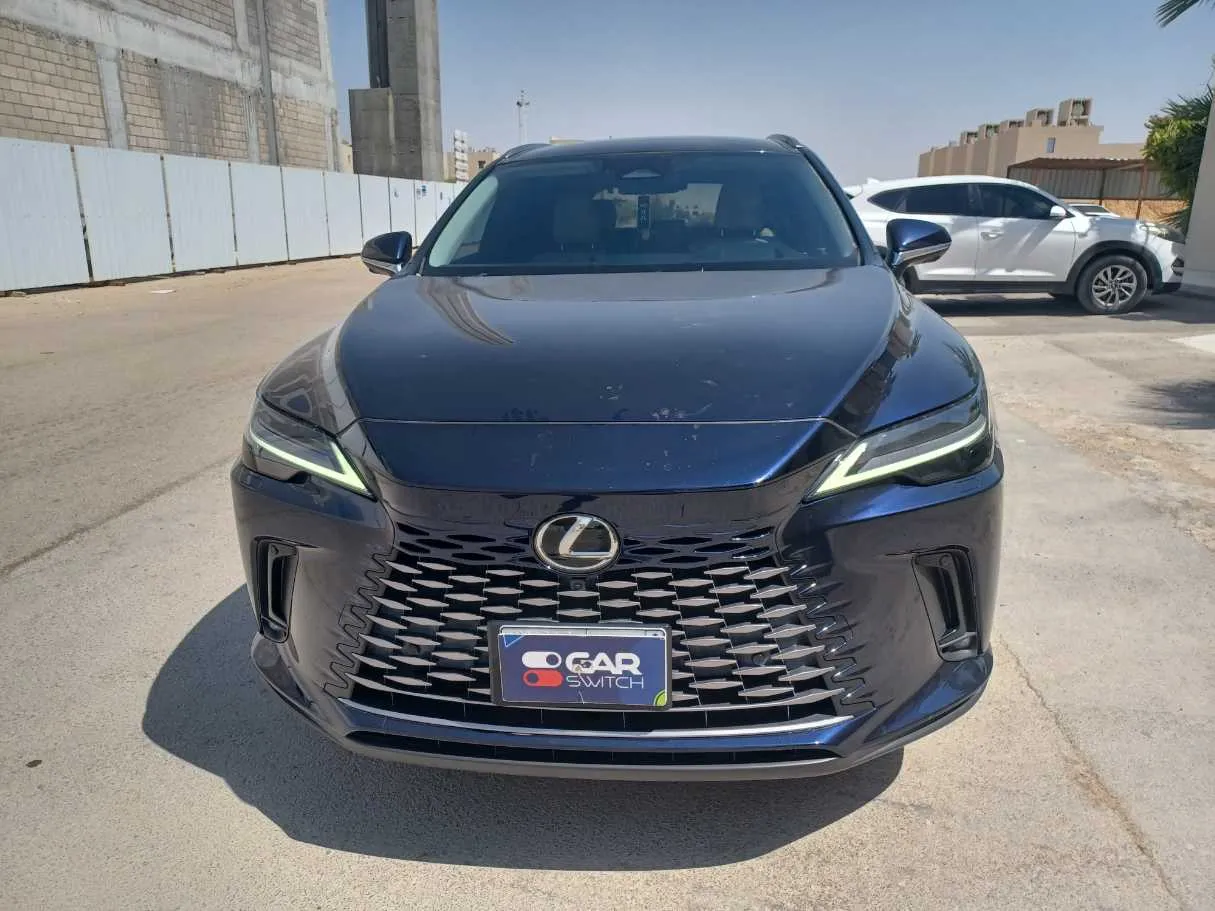 Car image 2