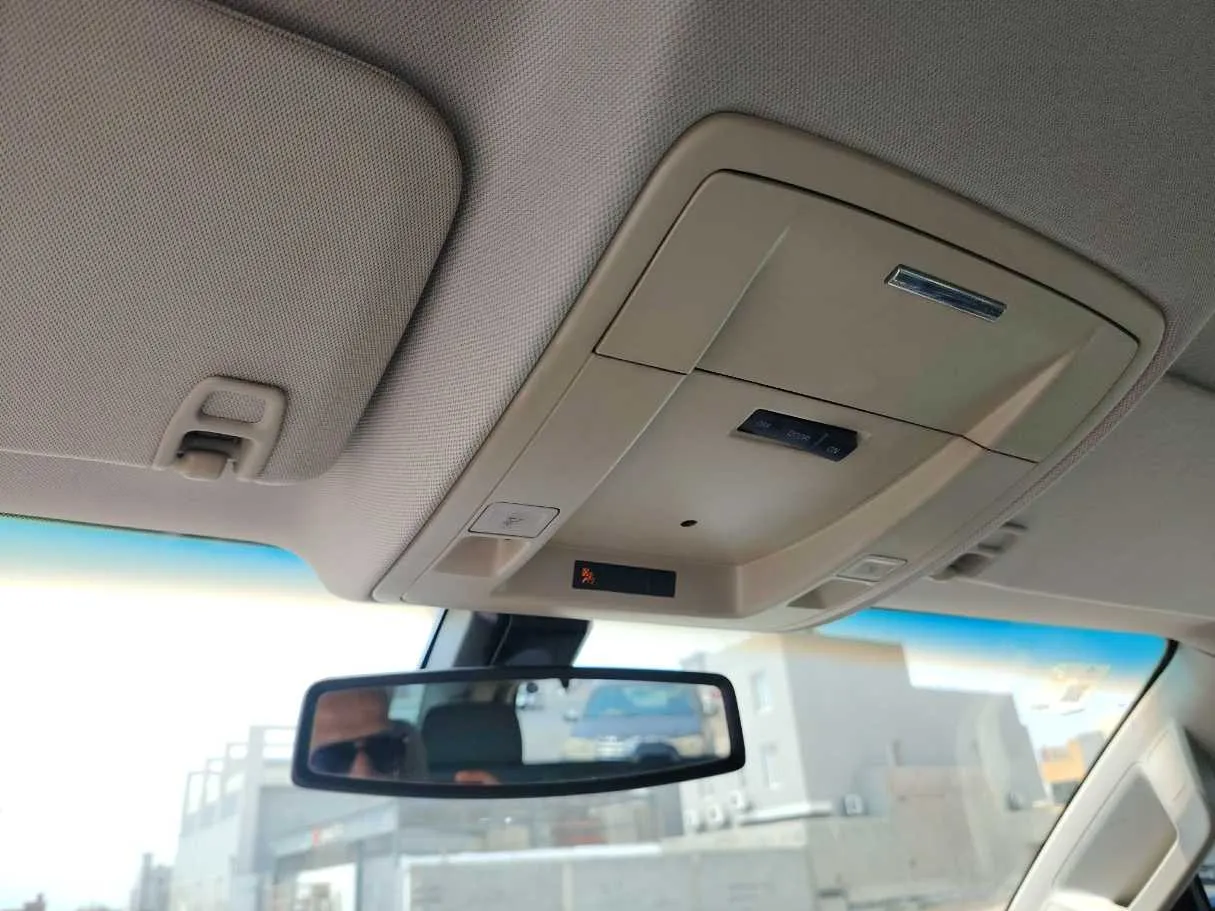 Car image 39