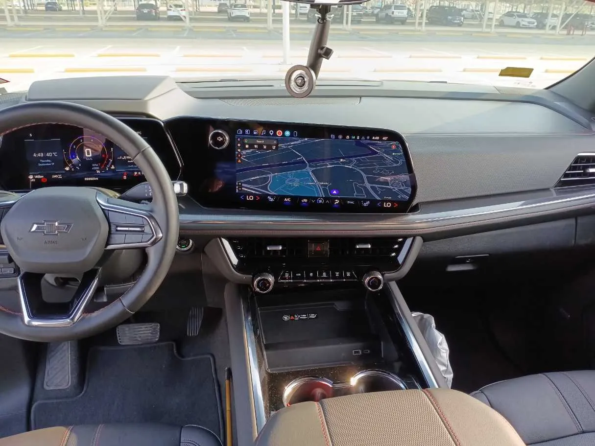 Car image 18