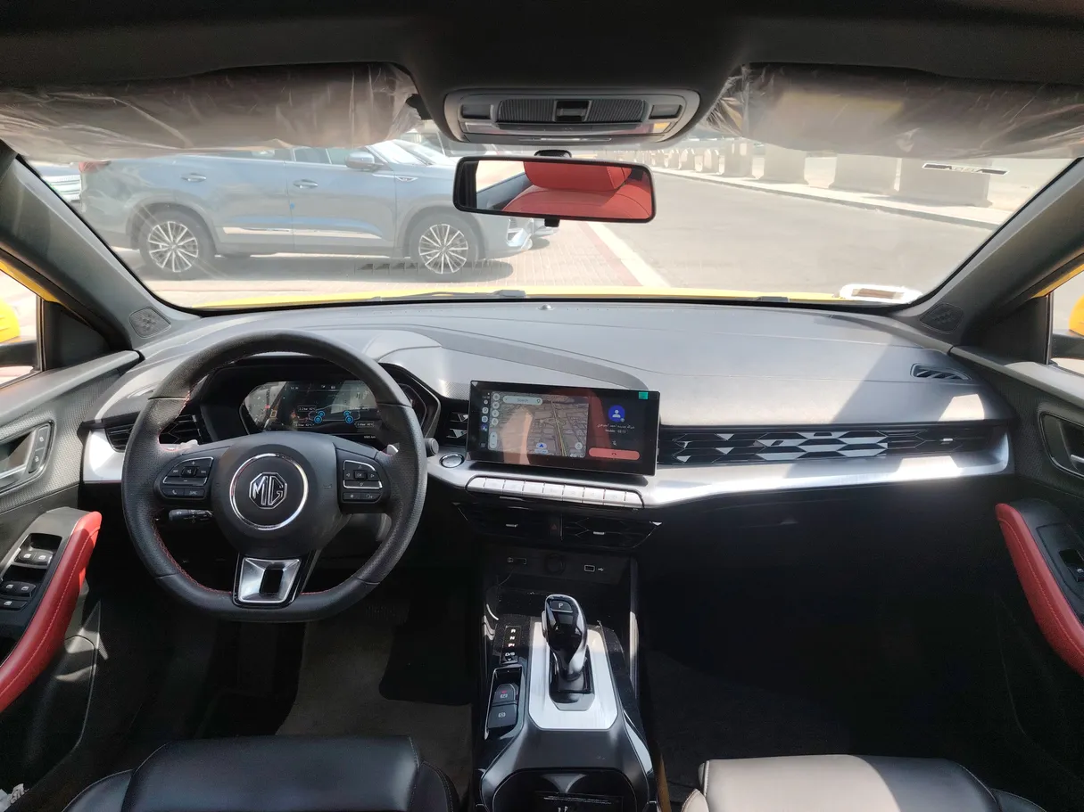 Car image 18