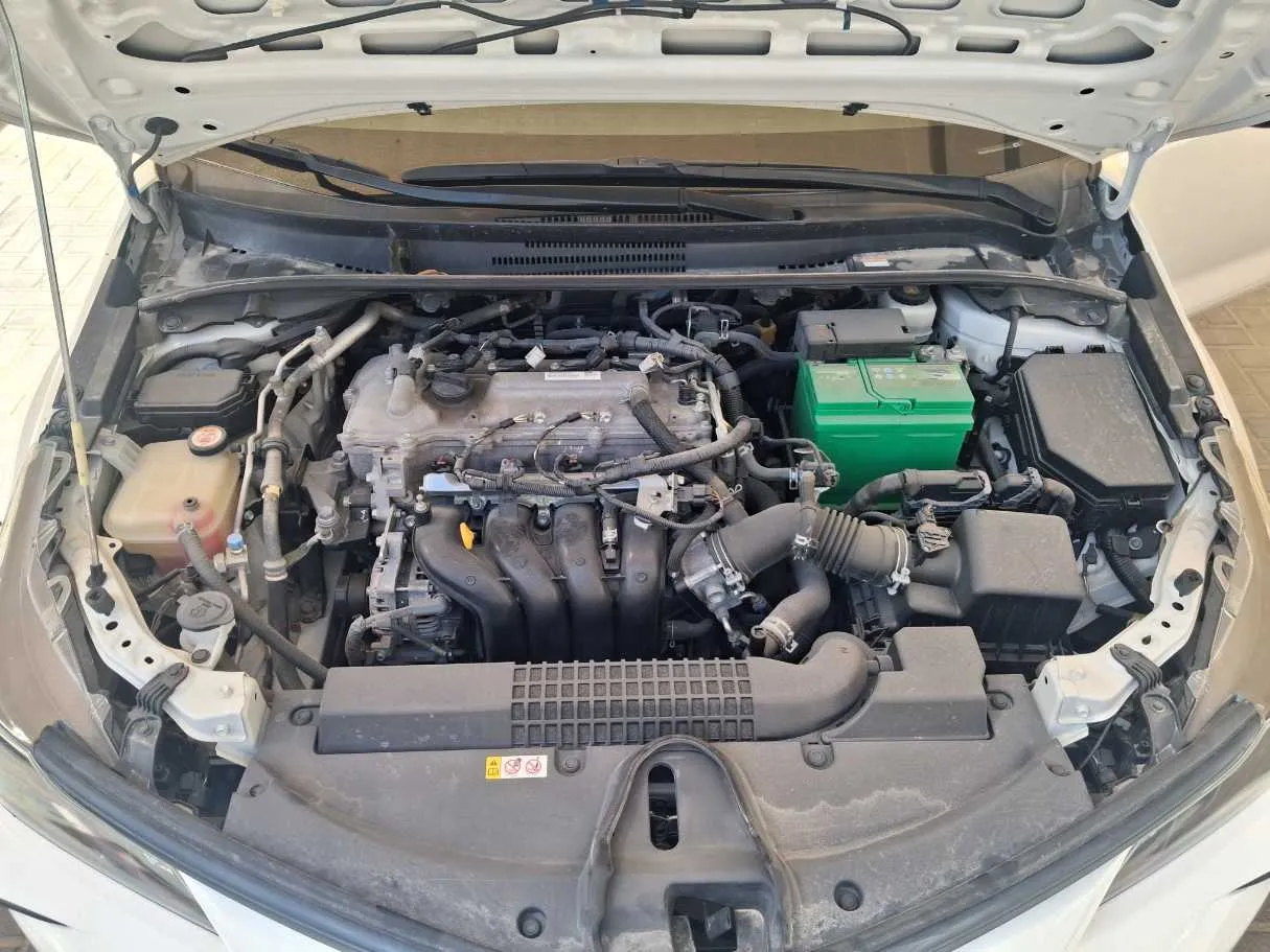 Car image 19