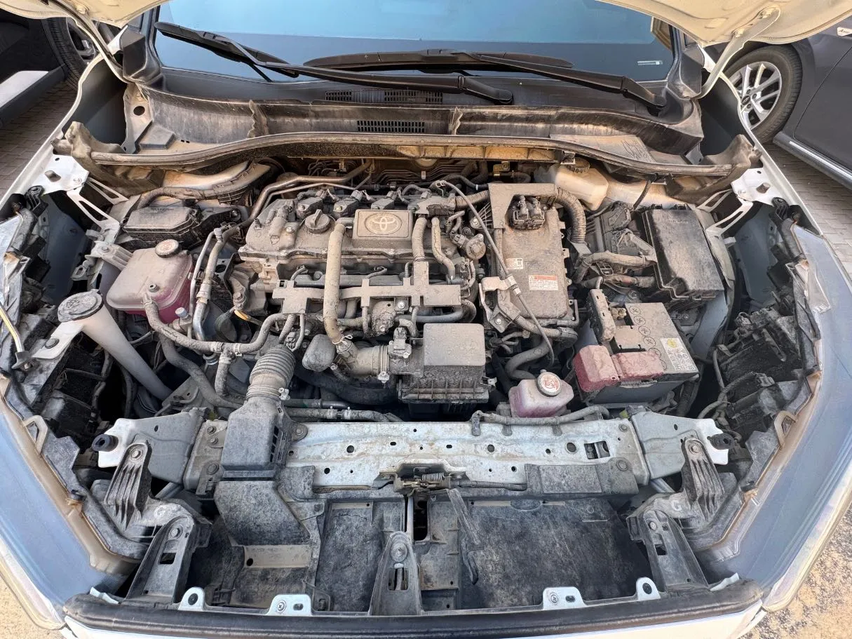 Car image 25