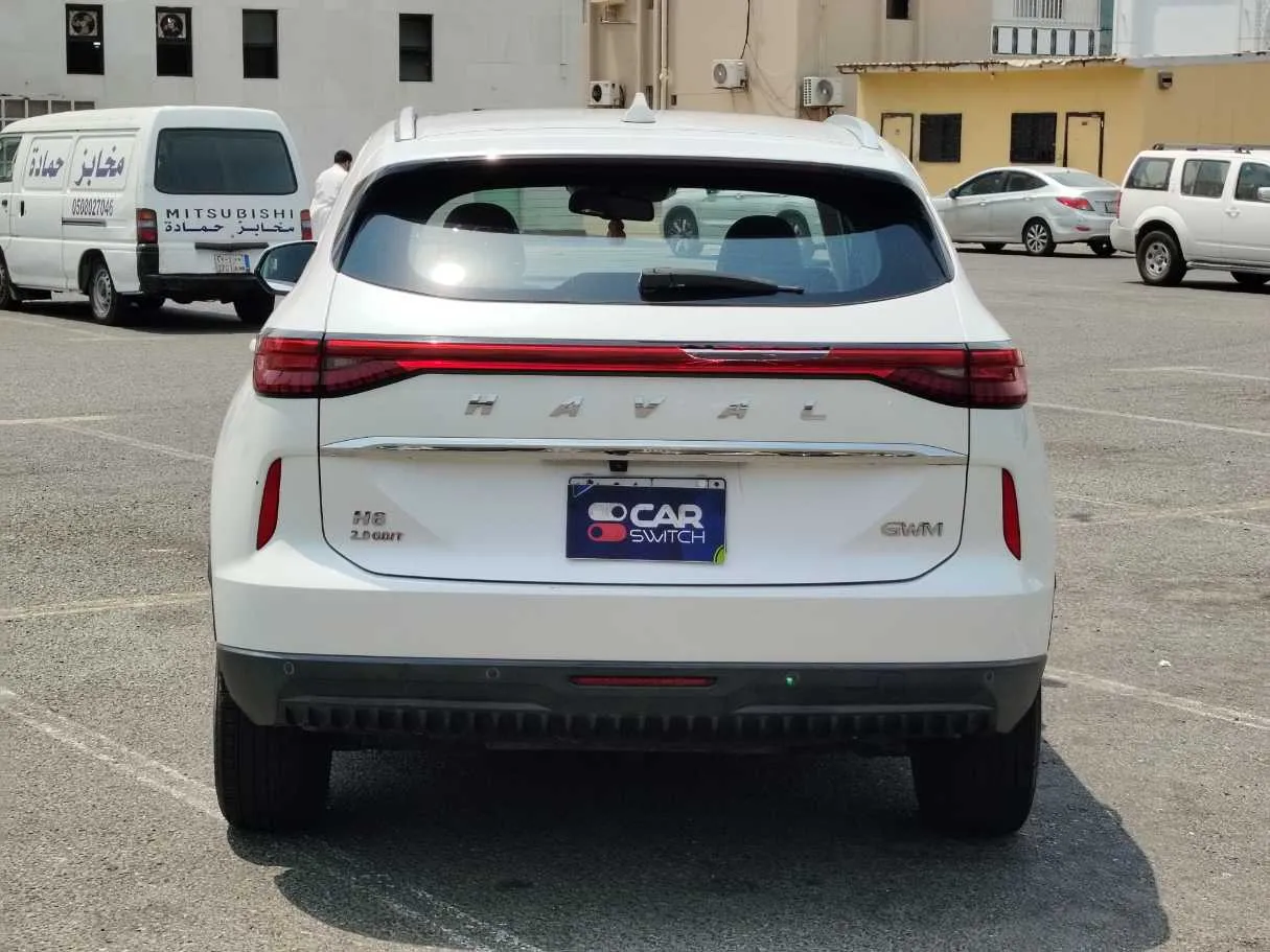Car image 6