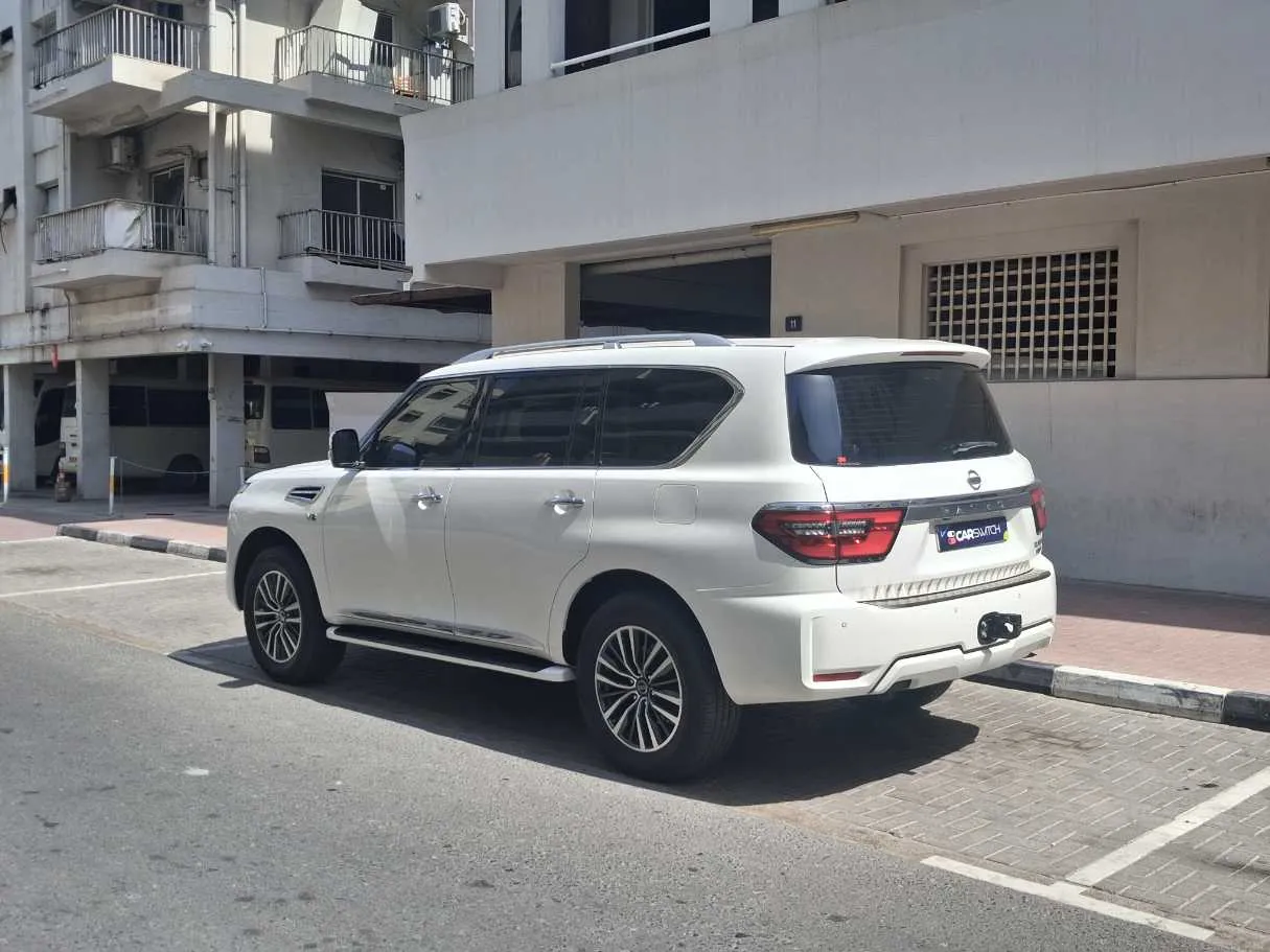 Car image 7