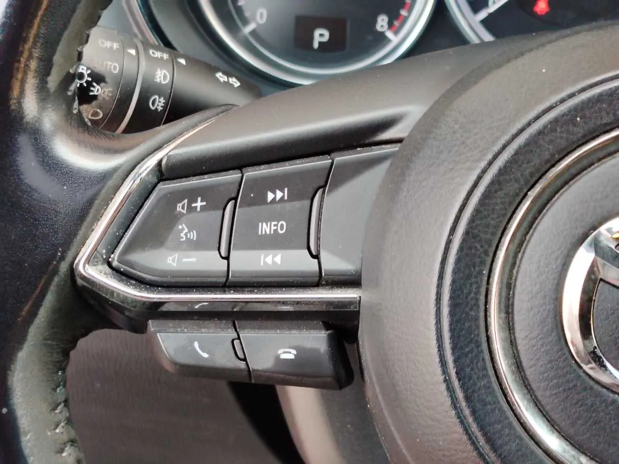 Car image 29