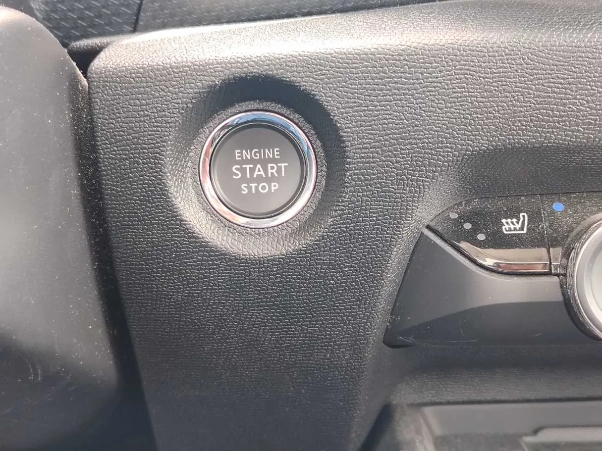 Car image 33
