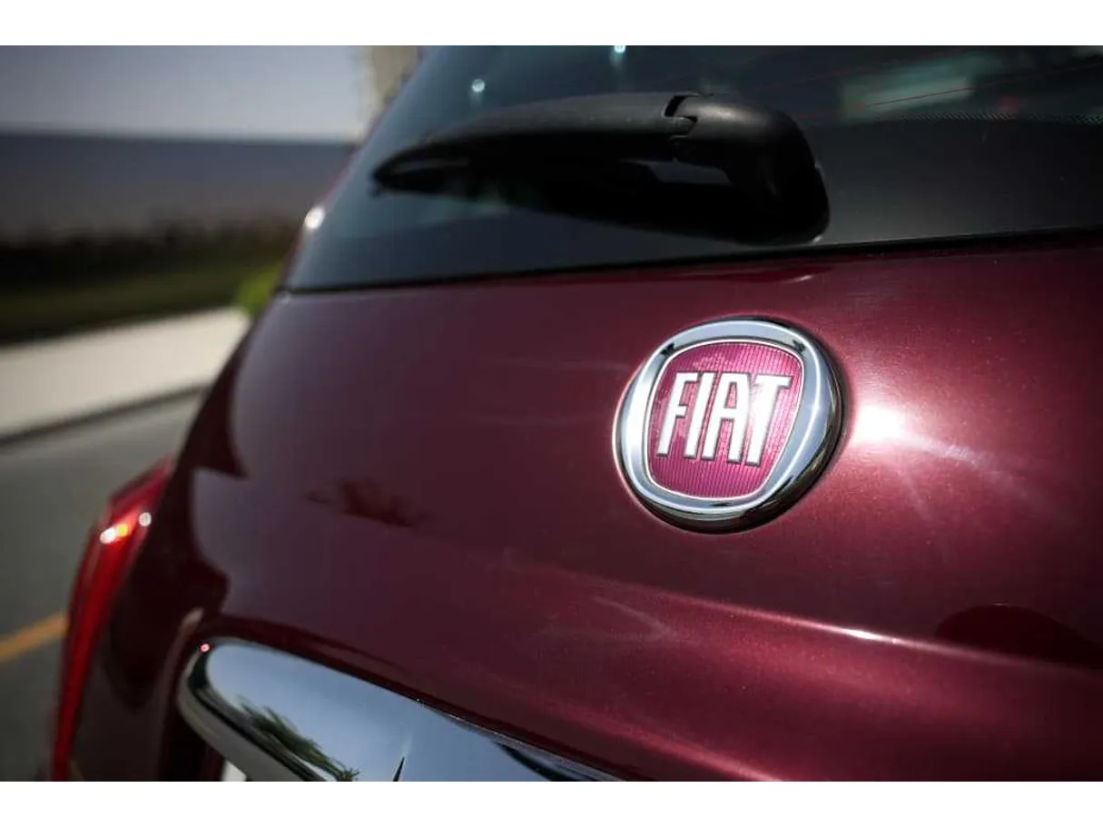 Car image 18