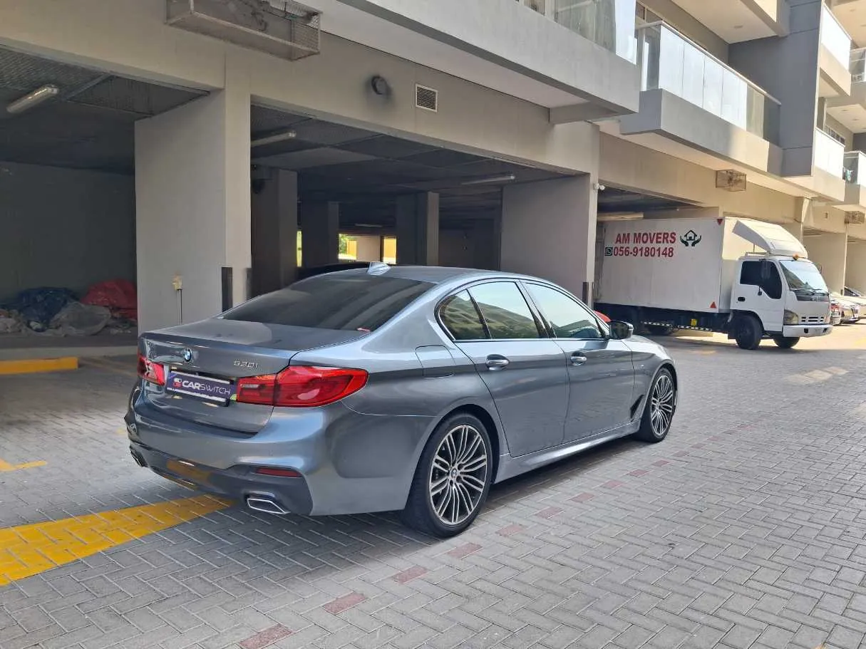 Car image 5