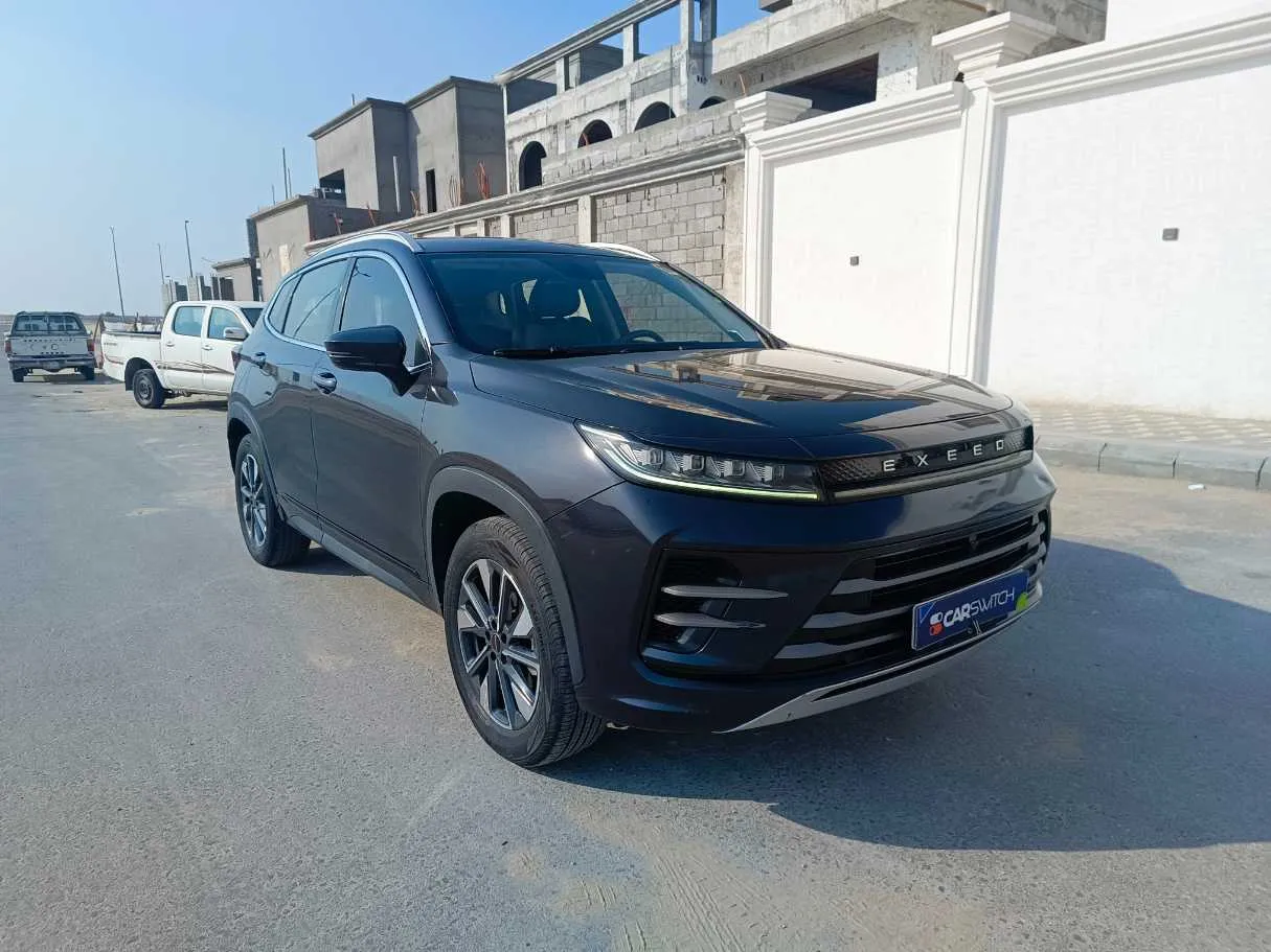 Car image 3