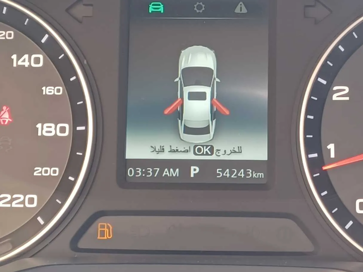 Car image 18
