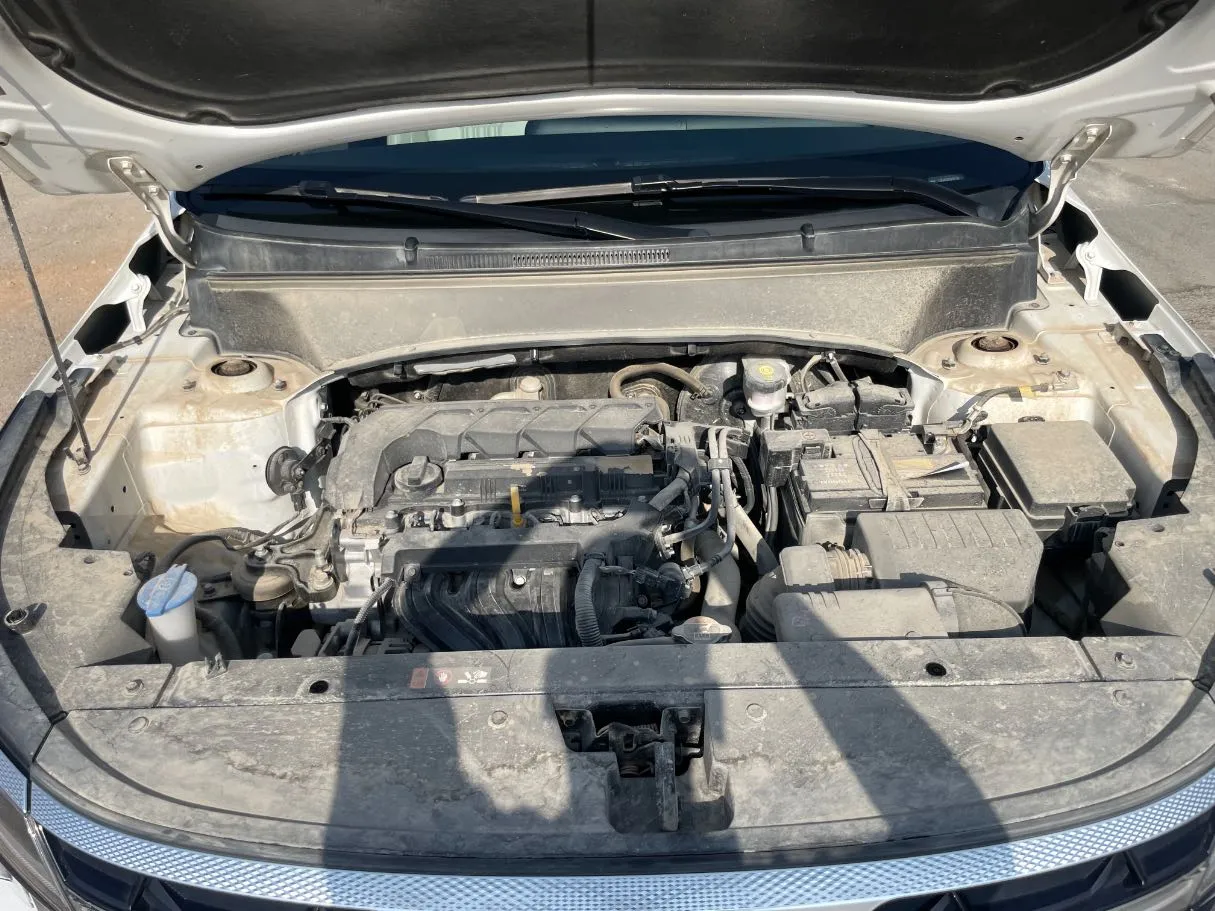 Car image 24