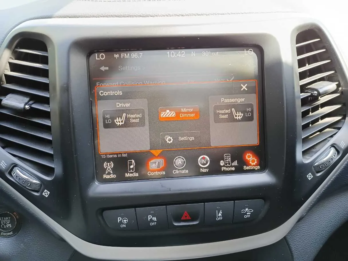 Car image 21