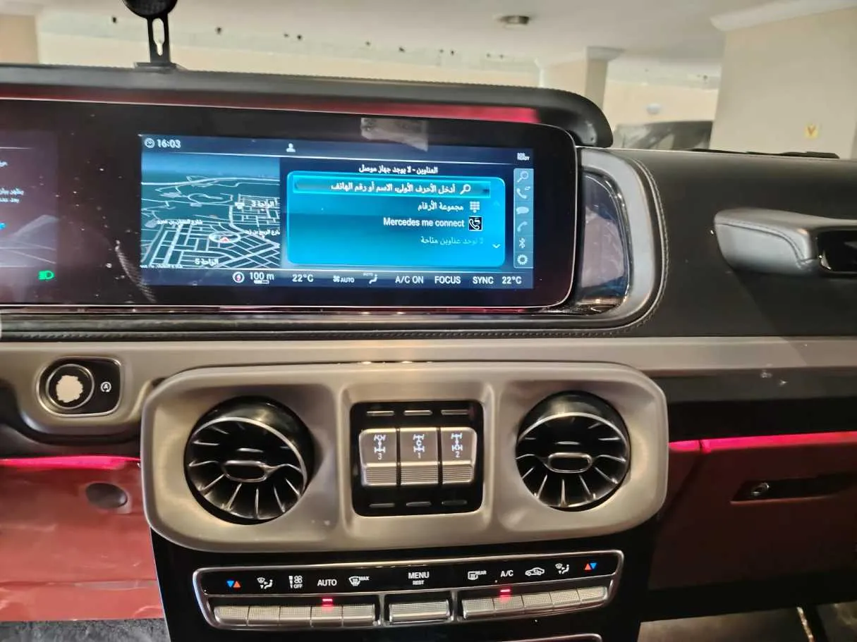 Car image 27