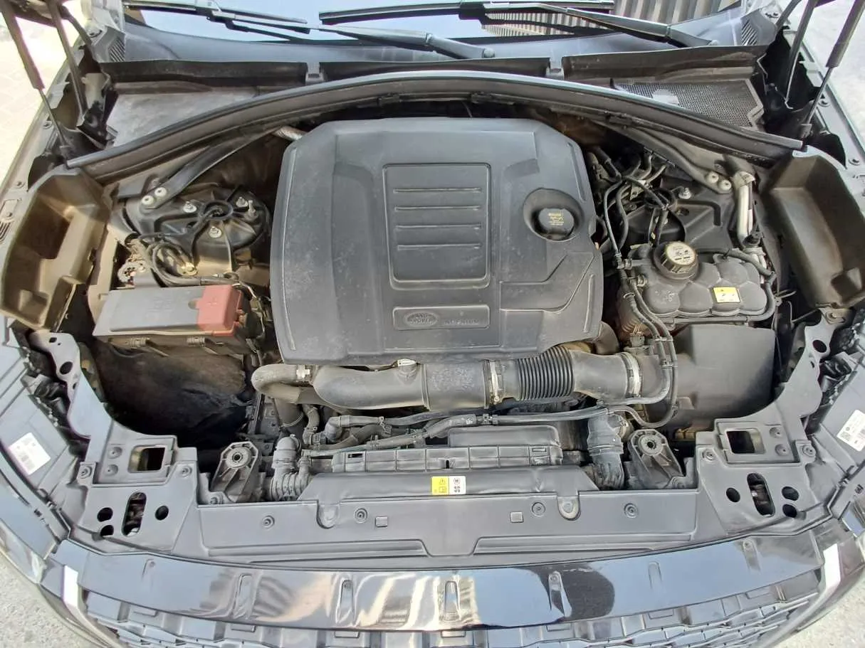 Car image 20