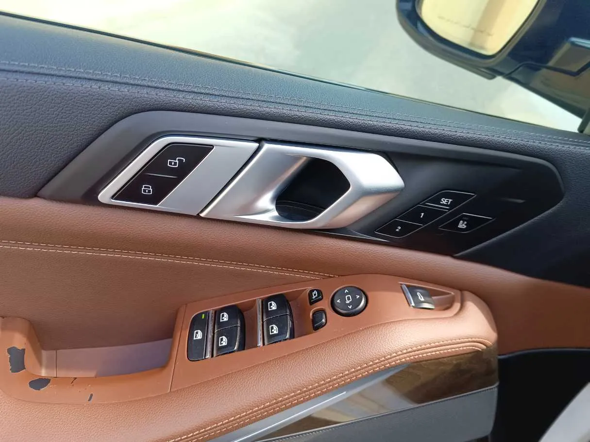 Car image 31