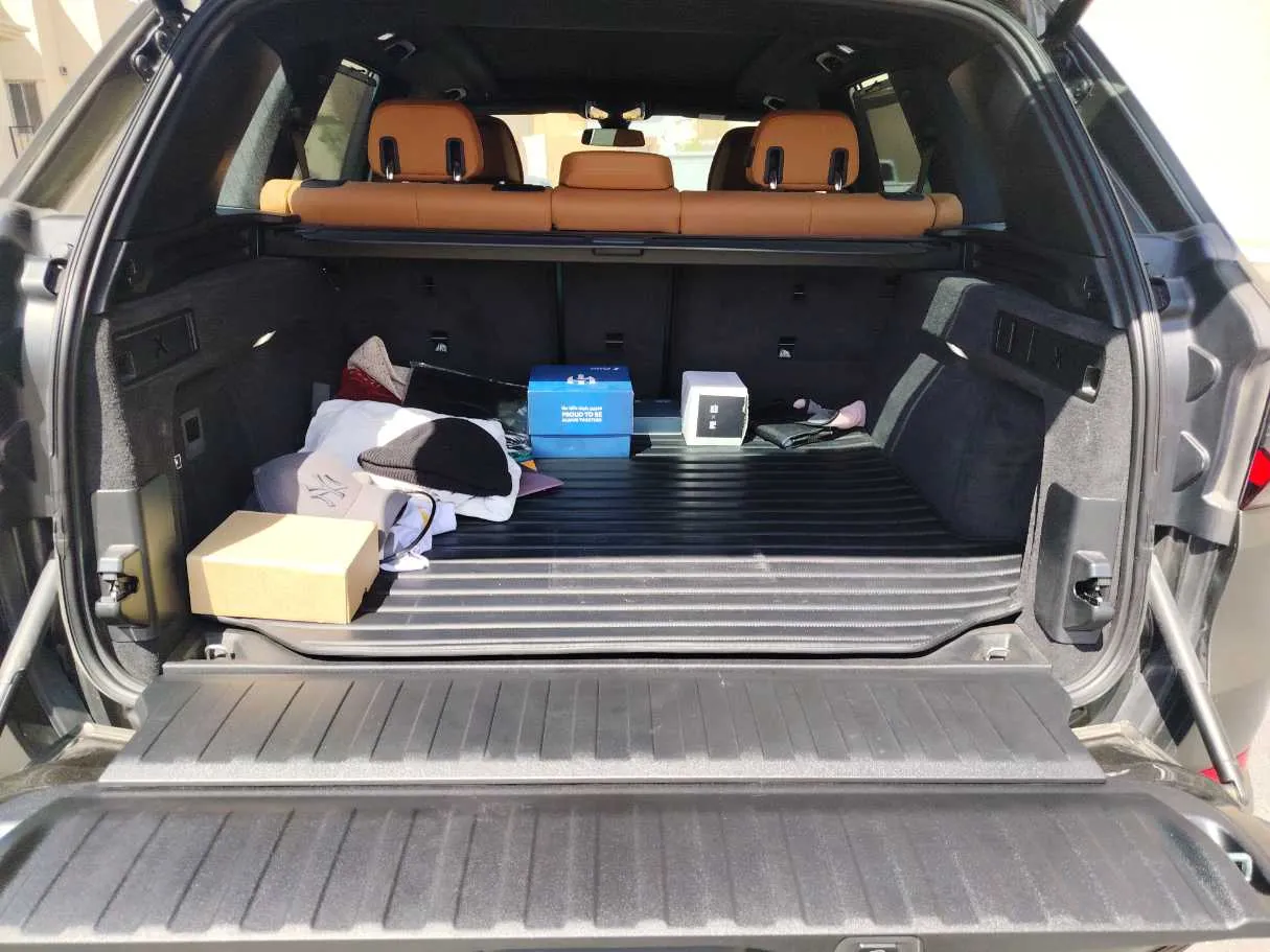 Car image 27