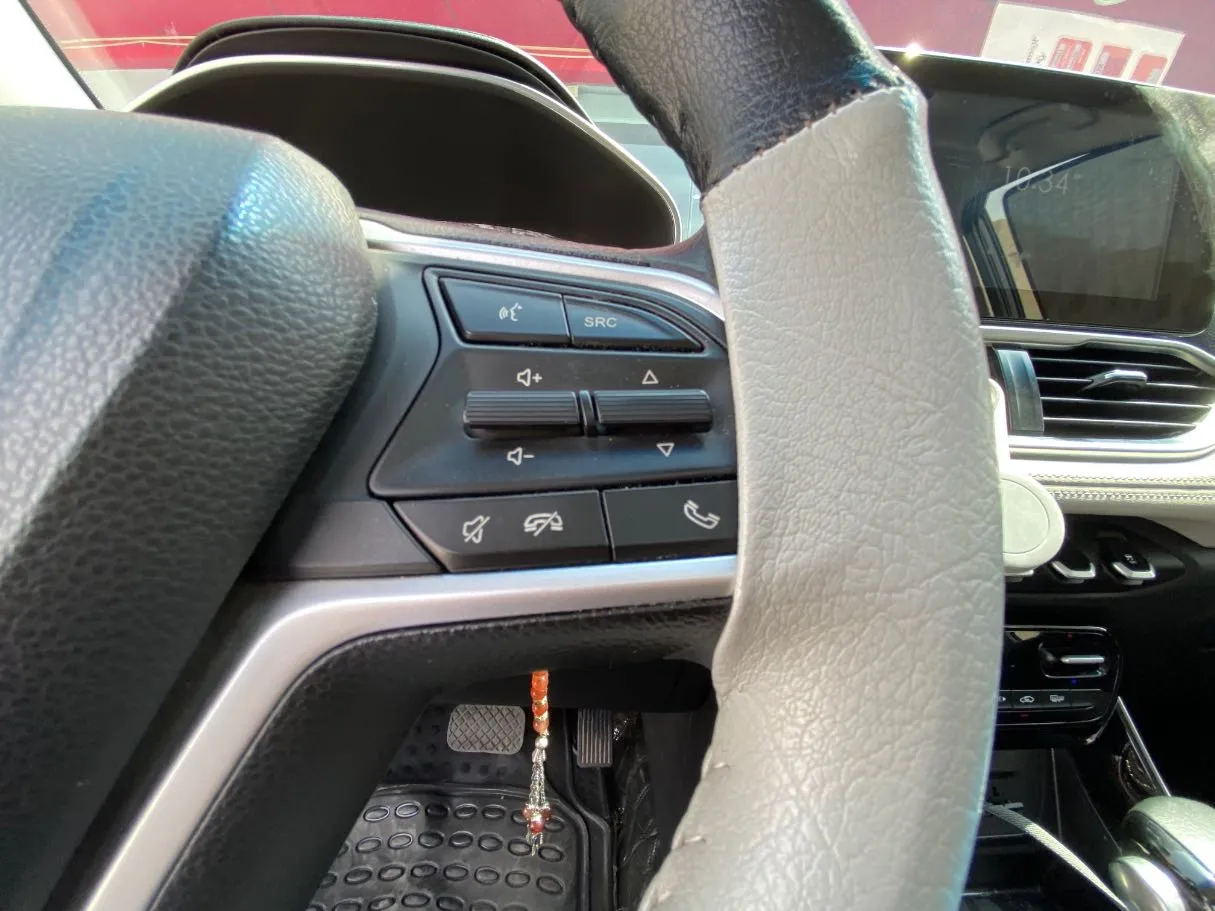 Car image 22