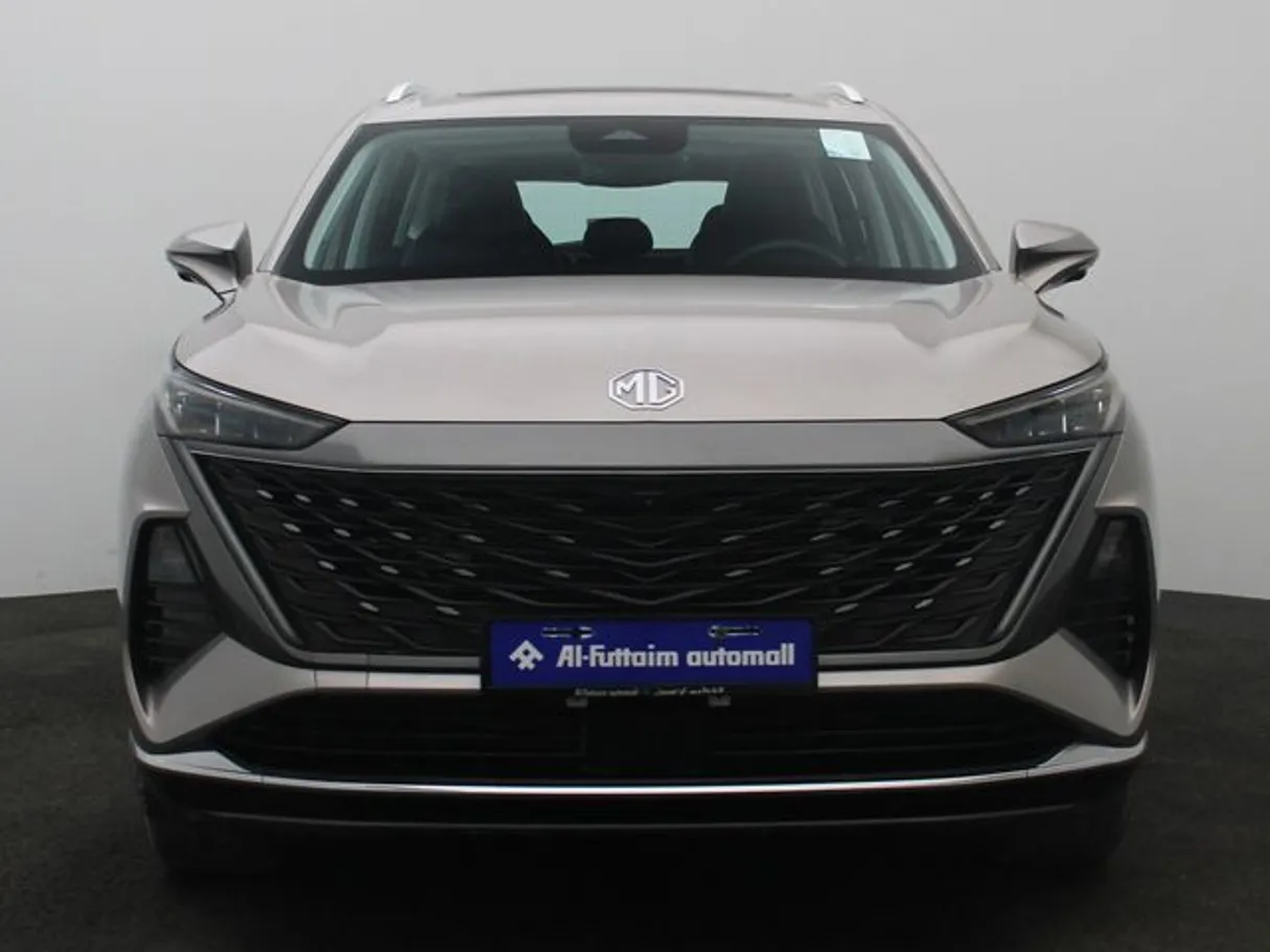 Car image 11