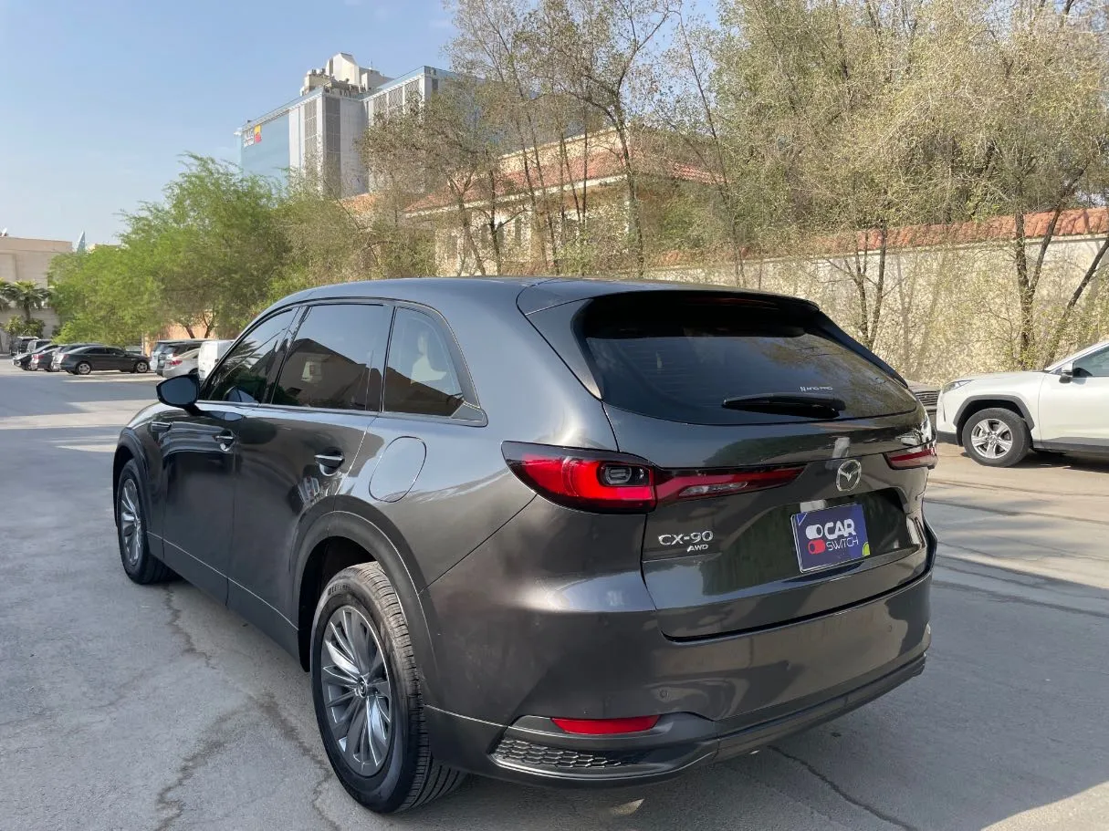 Car image 7