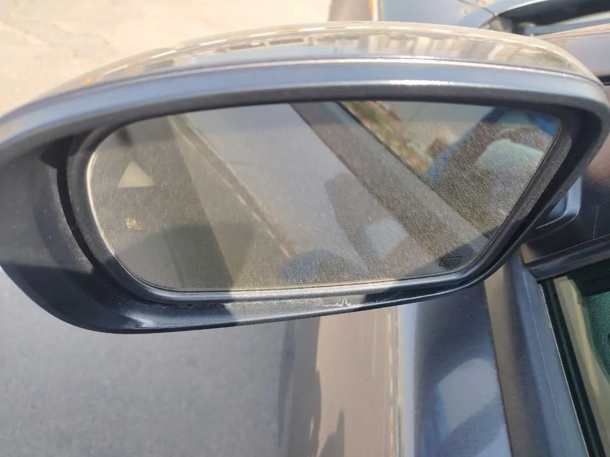 Car image 29