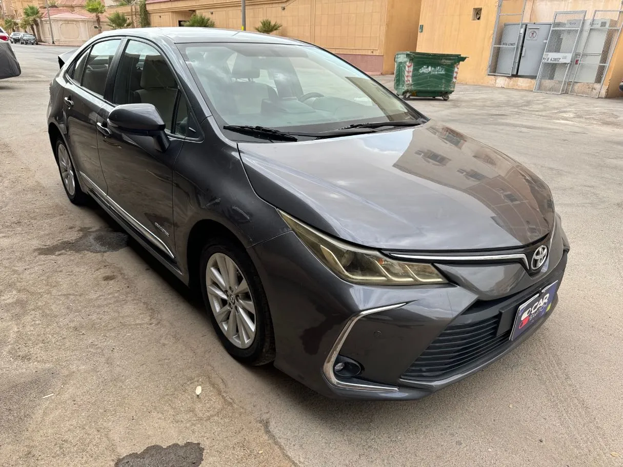 Car image 3