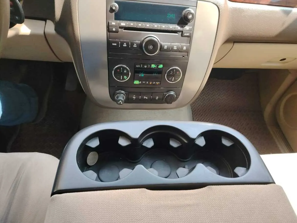Car image 29