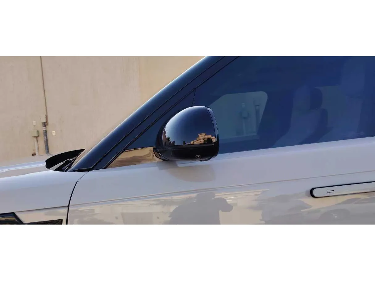 Car image 30