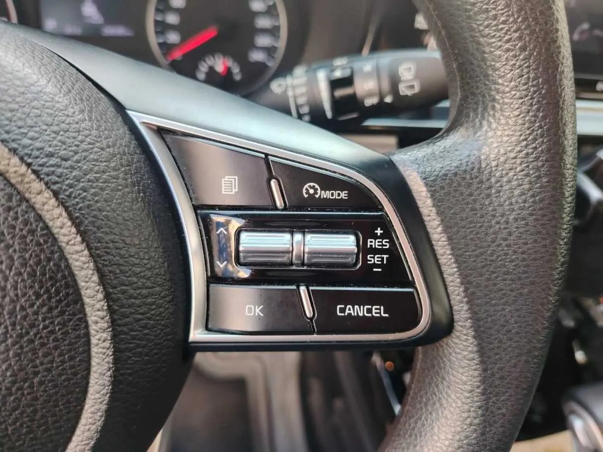 Car image 38