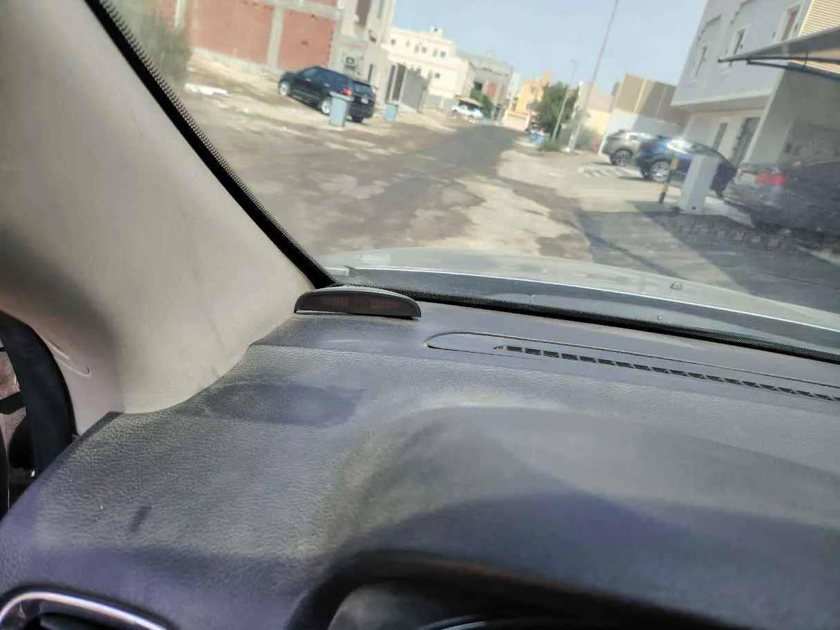 Car image 43