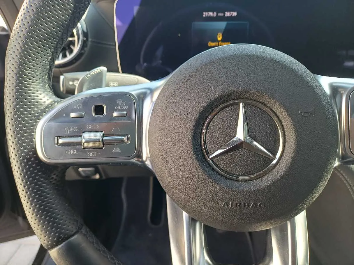 Car image 21