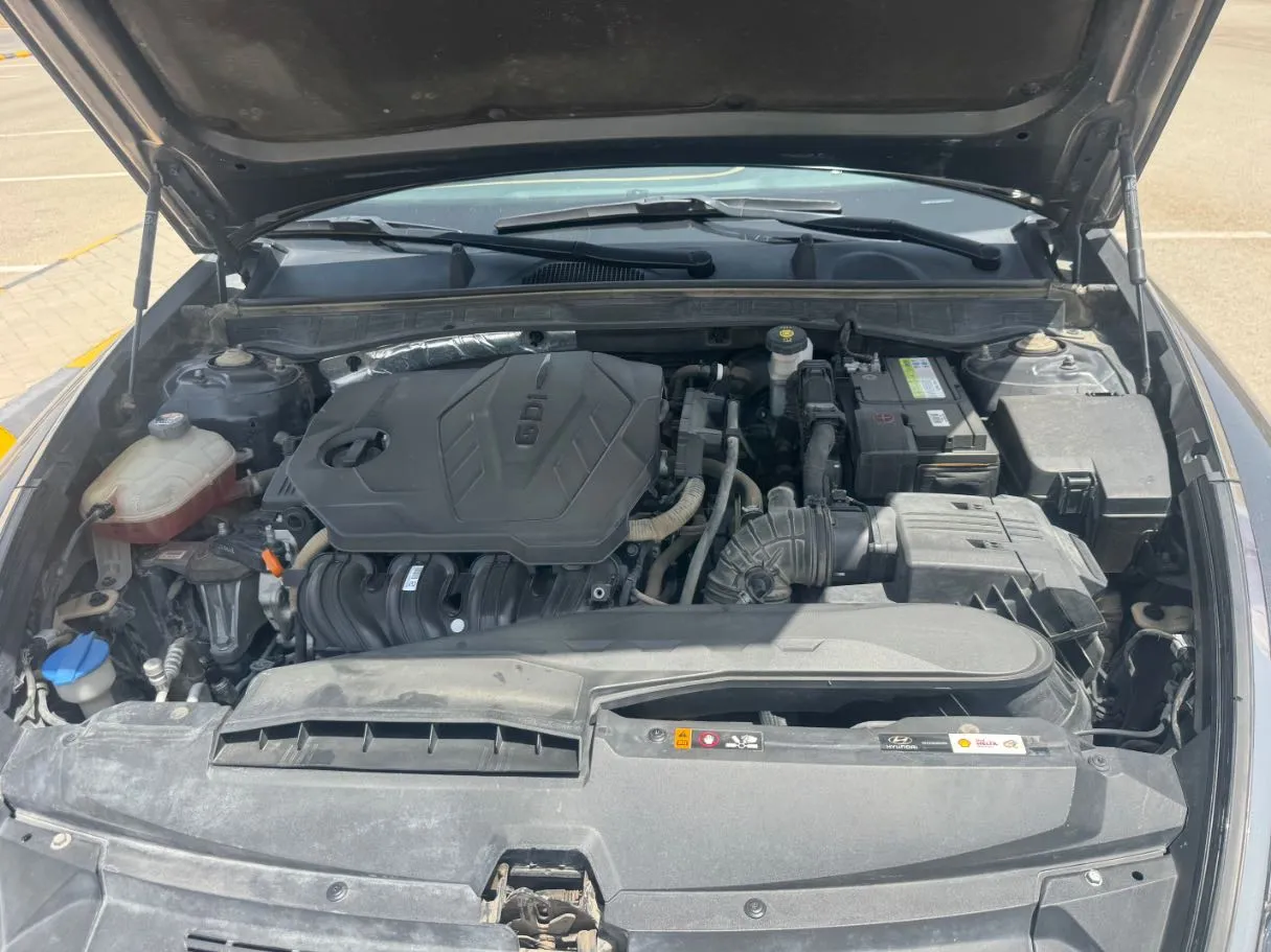 Car image 22
