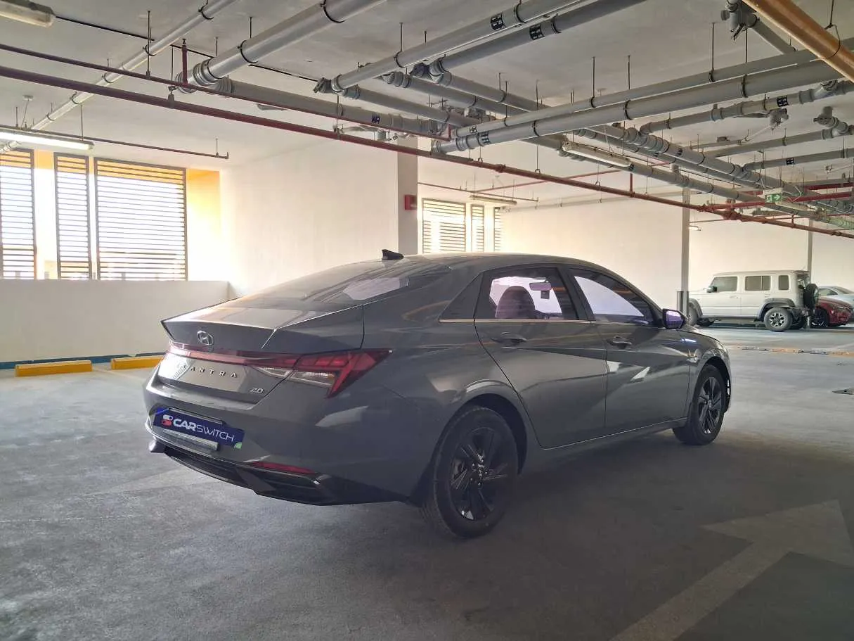 Car image 5