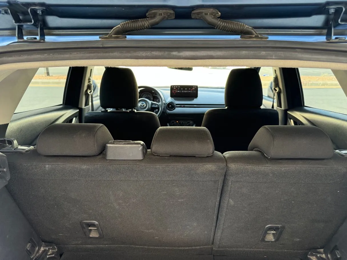Car image 22