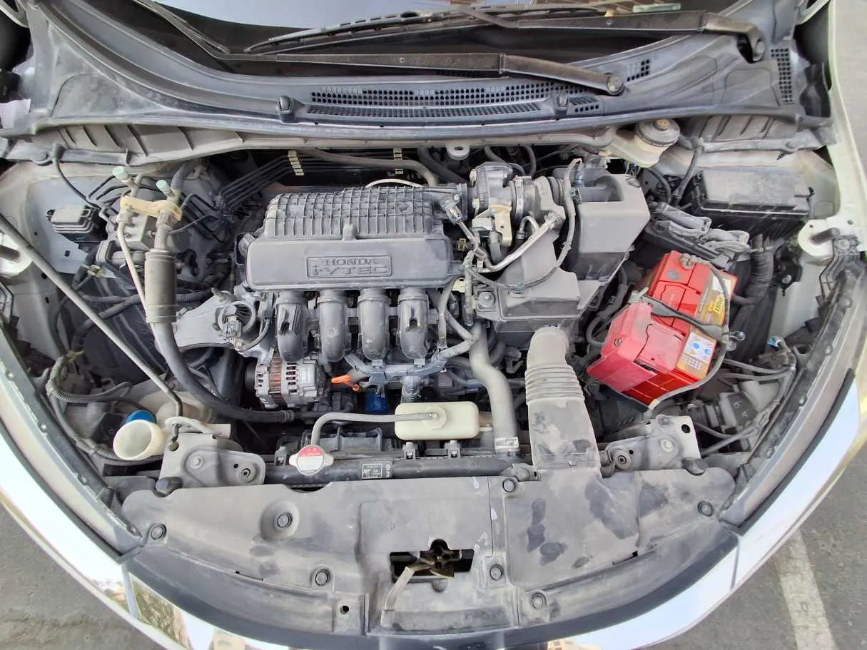 Car image 20