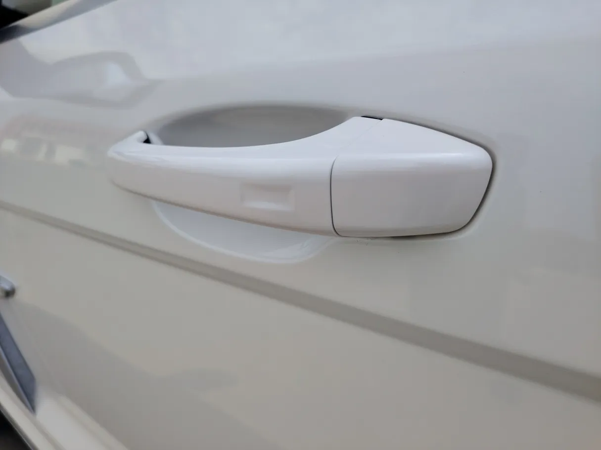 Car image 31