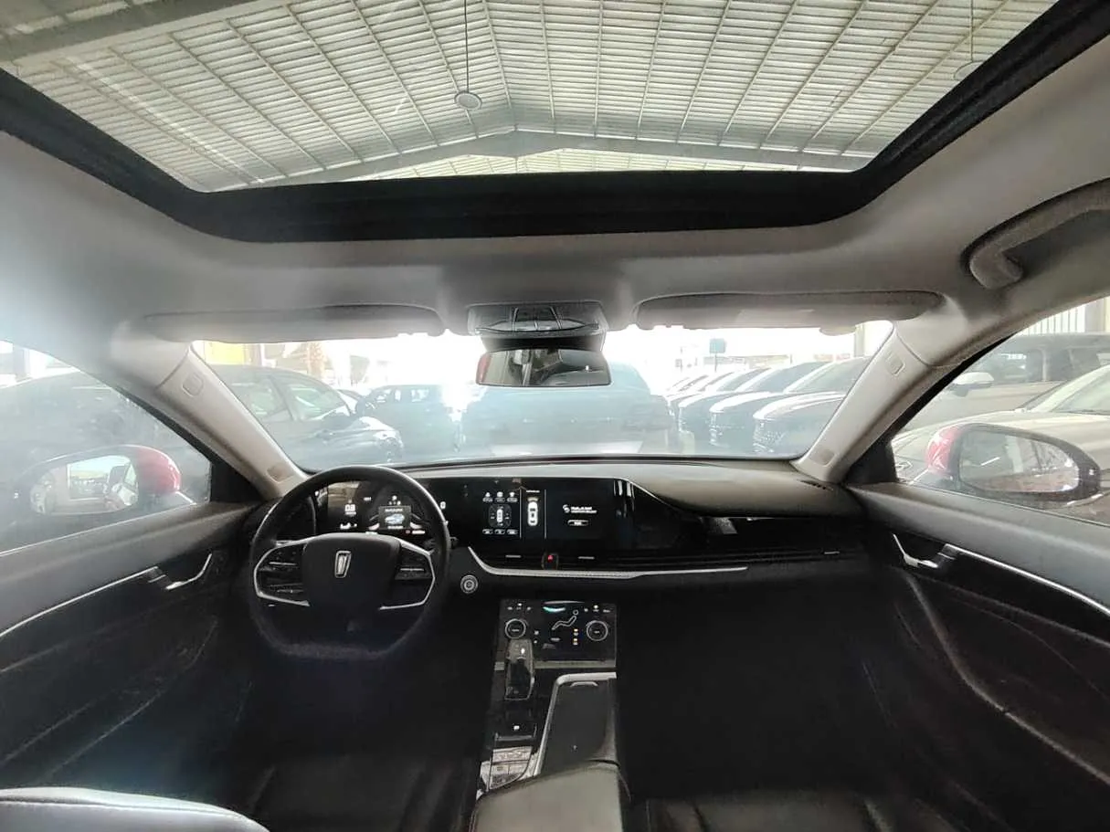 Car image 23