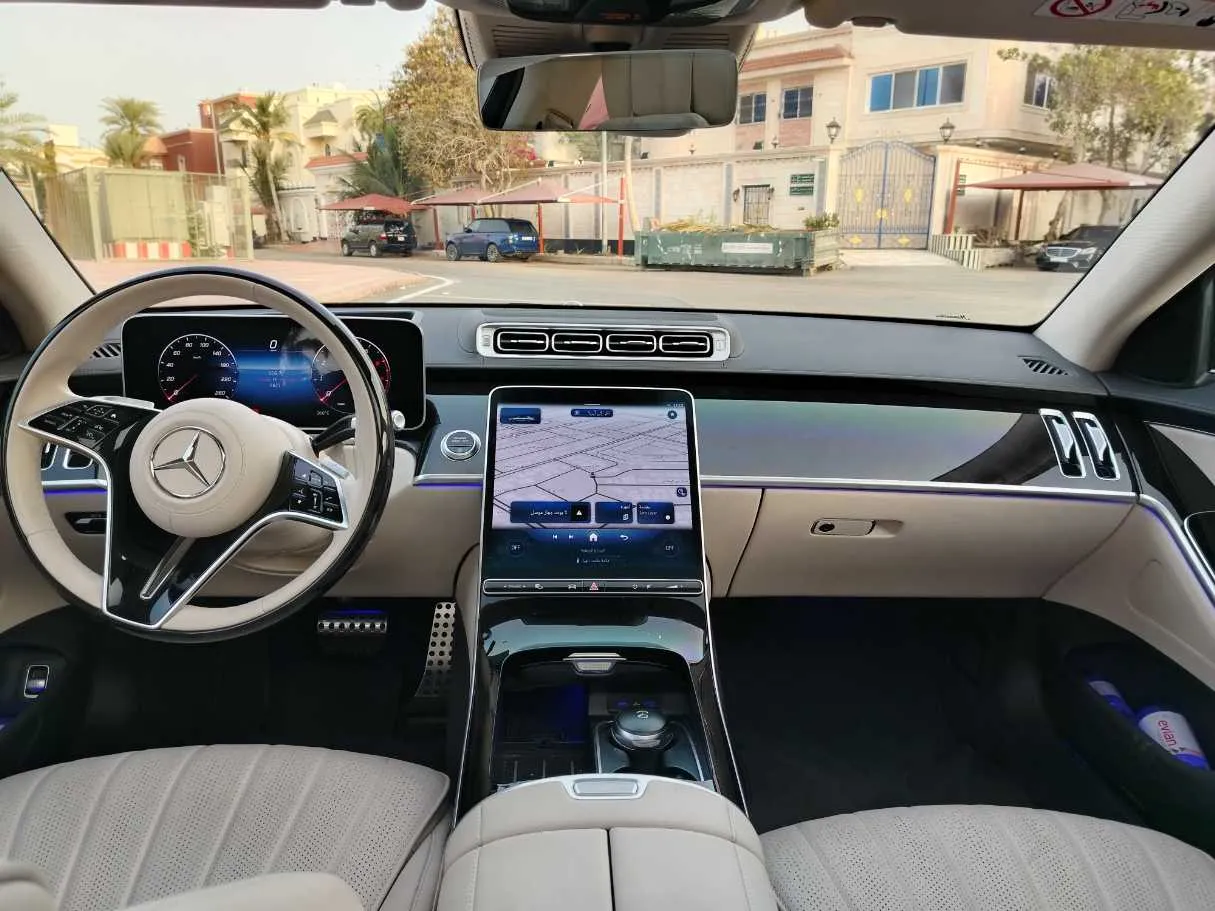 Car image 23