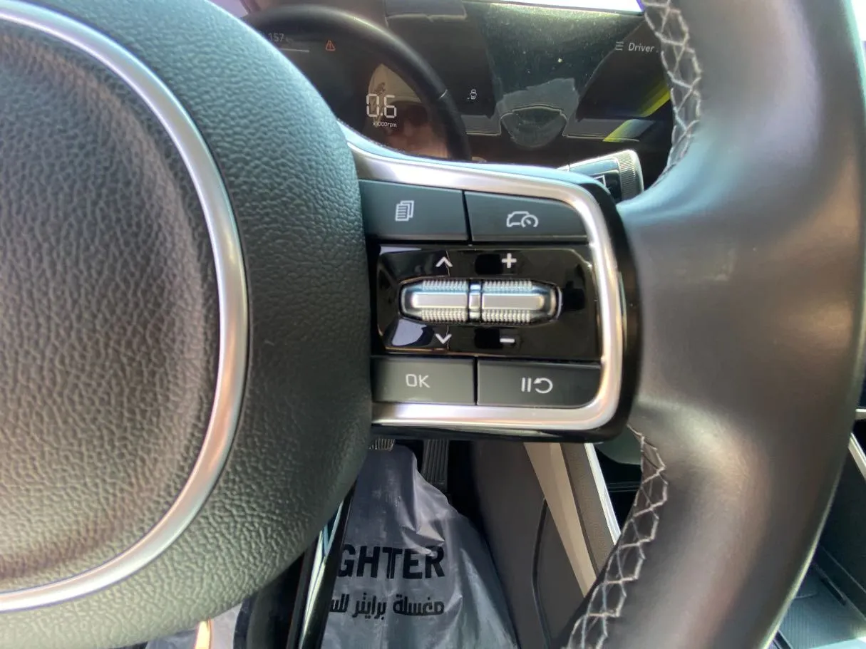 Car image 29
