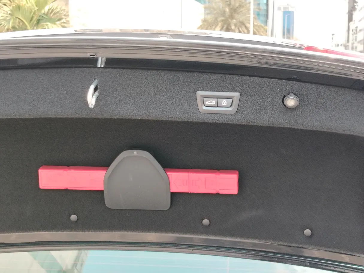 Car image 28