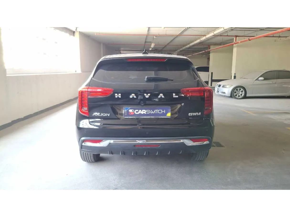 Car image 6