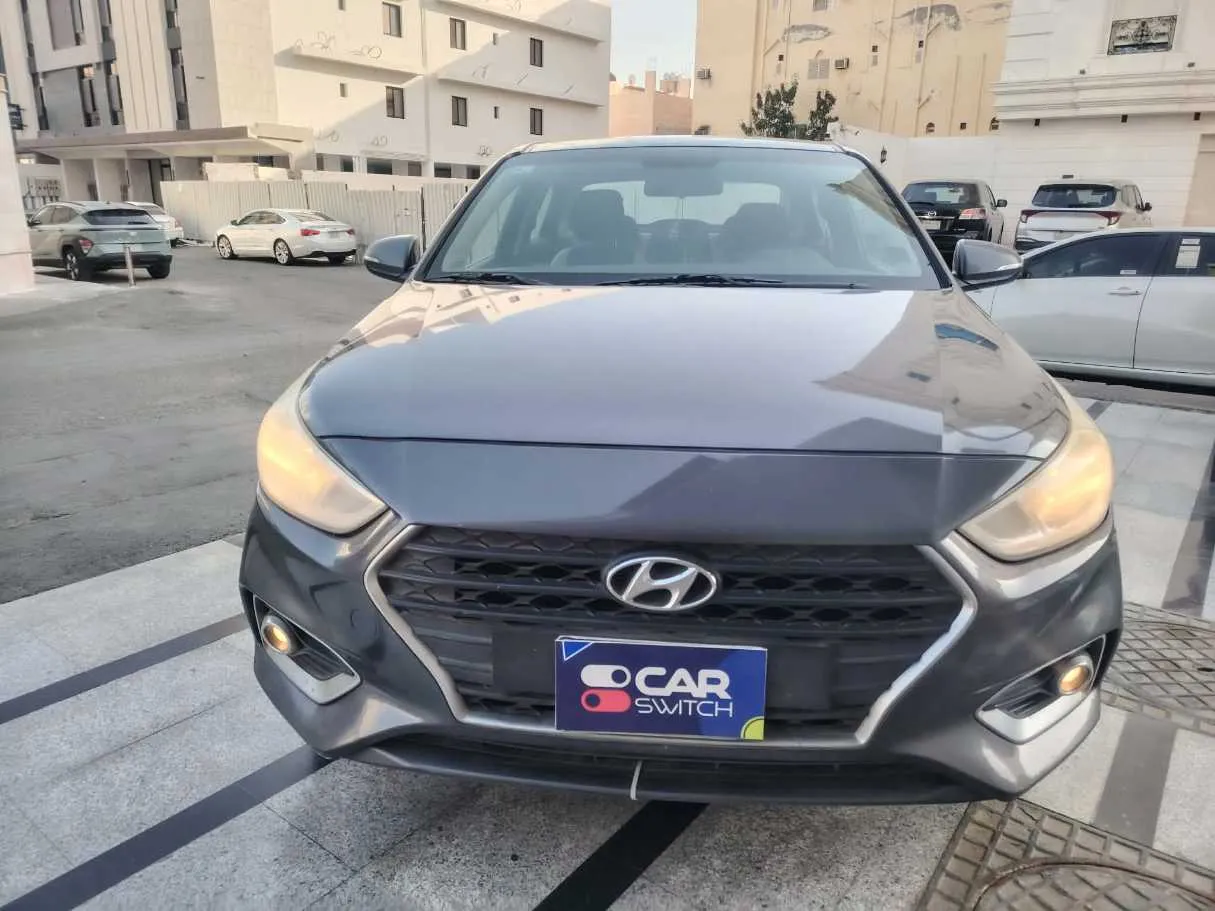 Car image 2